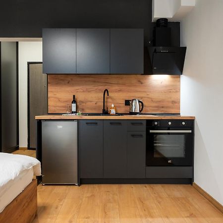 Casa Central Apartments Скопье Экстерьер фото